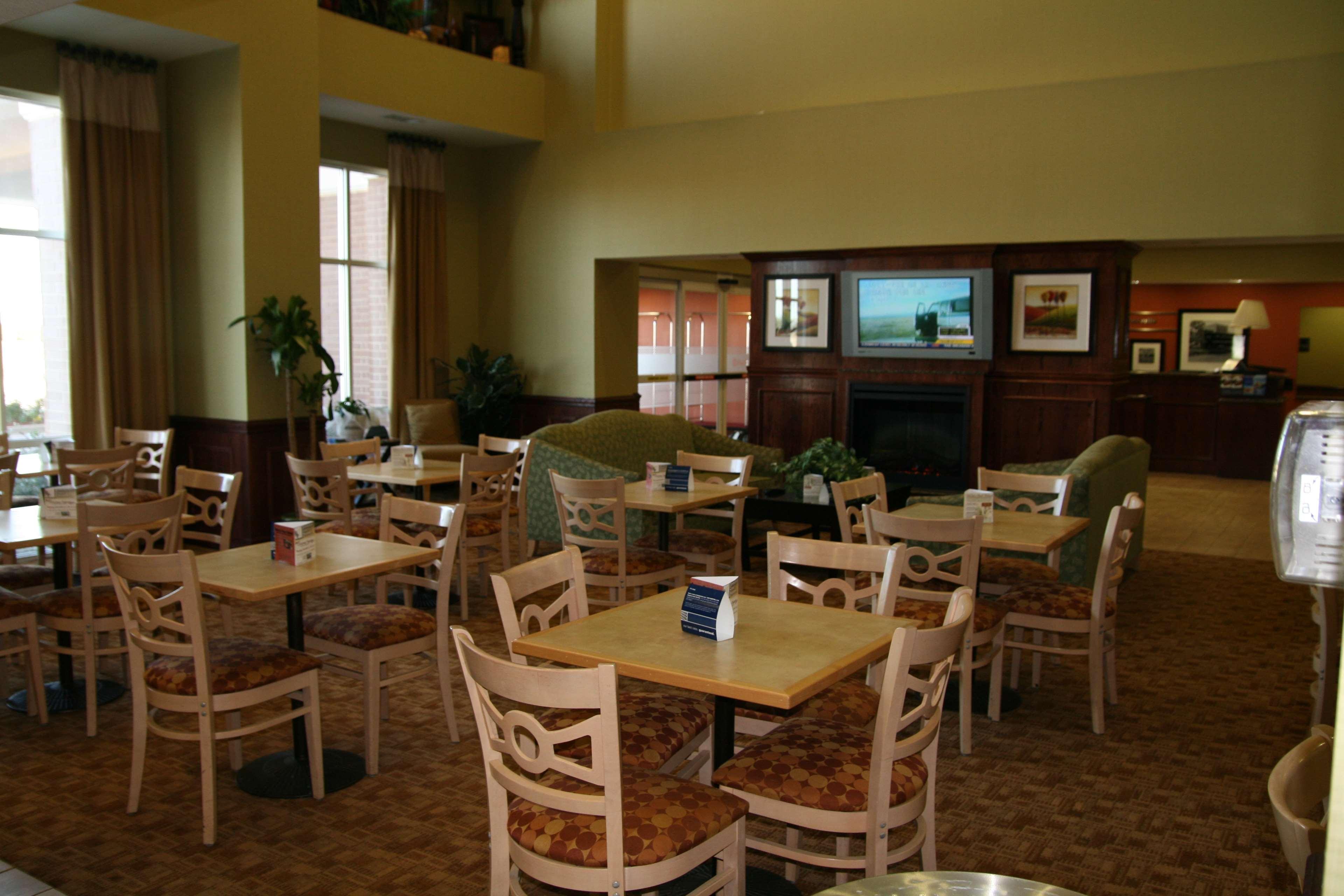 Hampton Inn & Suites Gainesville Restaurang bild