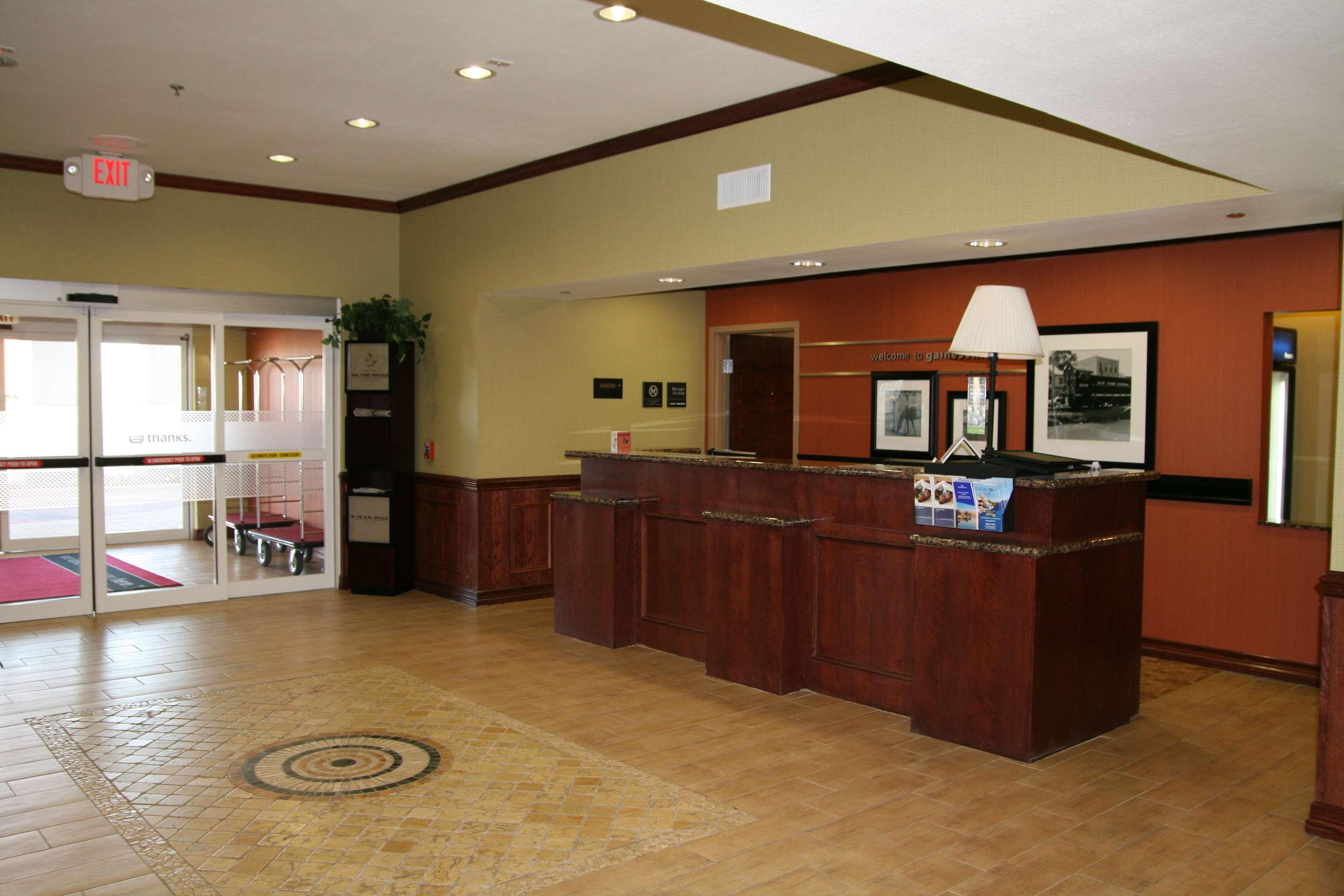 Hampton Inn & Suites Gainesville Exteriör bild