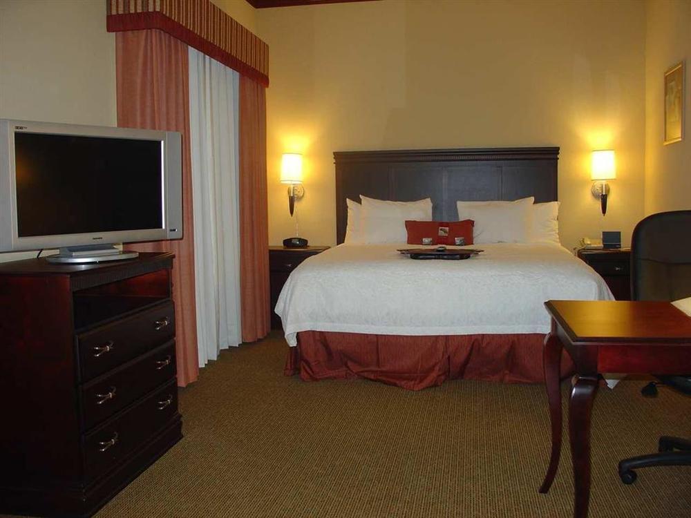 Hampton Inn & Suites Gainesville Rum bild
