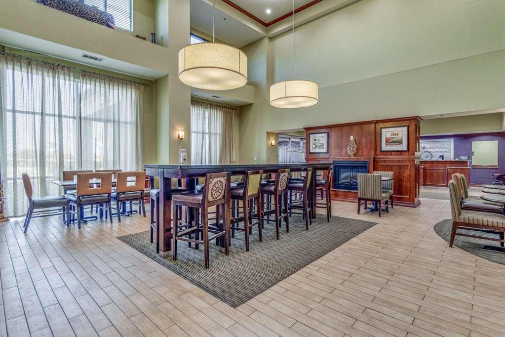 Hampton Inn & Suites Gainesville Restaurang bild