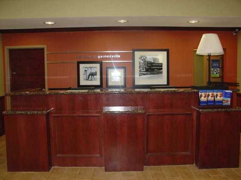 Hampton Inn & Suites Gainesville Inreriör bild